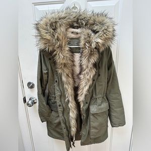 American Eagle Faux Fur Army Green Parka- Small
